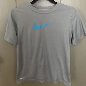 Boys Nike Dry Fit T-Shirt Size M